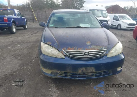 2005 Toyota Camry Xle V6 из США, поврежденный, VIN 4T1BF30K35U091920